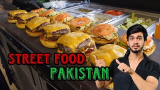 Famous Oldest Street Food Burger of Pakistan 🇵🇰  STREET FOOD PAKISTAN  YAAR VLOGS [upl. by Eillib]