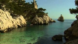 Visite des Calanques de Cassis et Marseille en bateau [upl. by Helms]