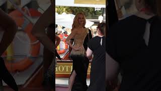 NicoleKidman illumina il red carpet di Venezia81 in occasione della presentazione di Babygirl [upl. by Aihsad681]