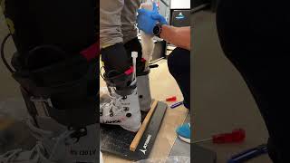 Skischuhe schäumen  Bootfitting mit Schaumverfahren [upl. by Eilasor]