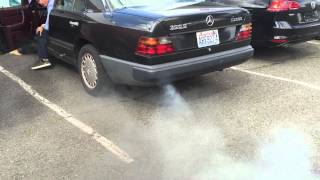 89 Mercedes 300D Diesel Straight Pipe Exhaust Sound [upl. by Knarf]