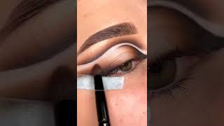 Golden eyes makeup kaisa laga subscribe eyemakeup golden shortsvideo makeuptutorial [upl. by Falo534]