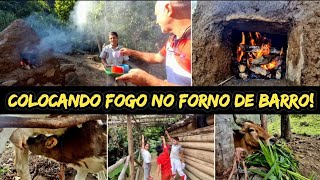 COLOCANDO FOGO NO FORNO DE BARRO🔥 [upl. by Aerdnua355]