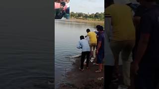 Big kaise pakda jata hai aap log jarur dekhofishfishingvideocatchbigfish [upl. by Rosabelle674]