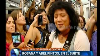 Rosana y Abel Pintos cantaron en el subte  Telefe Noticias [upl. by Llenoj]