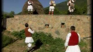 Dve nevesti tikvi brale  Macedonian Folk Song [upl. by Wallach]