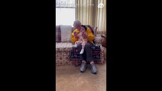 Iowa woman celebrating 103rd birthday meets greatgranddaughter for first time [upl. by Deragon]