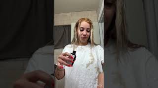 Bleaching roots to try and match my highlight hair Hotroot hair hairjourney bleach [upl. by Naz]