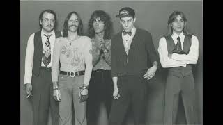 Cheap Trick Hanover Park IL 61976 Bun Es Basement Bootlegs [upl. by Sidwell]