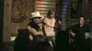 Mark Chesnutt amp Amber Digby singing quotA Couple More Yearsquot [upl. by Genni]