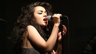 Charli XCX Performs quotFancyquot WITHOUT Iggy Azalea [upl. by Namra]