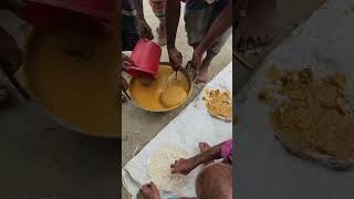 আলুর ডাল খাইতে চাইলে চলে আসুন গাইবান্ধায়😋 viralvideo আলুরডাল foryoupage foryou share [upl. by Ykcir]