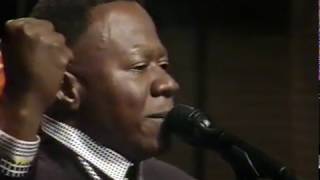 Papa Wemba  Esclave Slave Sunday Night Live  1989 [upl. by Aihseyk]