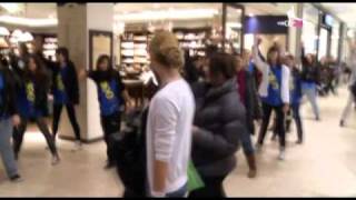 GLEE Flashmob im Limbecker Platz ESSEN [upl. by Arikahc497]