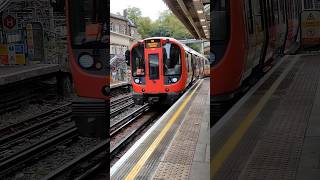 District line S7 stock approaching High Street Kensington [upl. by Merritt]