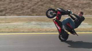 aprilia sr 50 r factory Carlo g scooter 12 0 clock wheelie [upl. by Lindsay]