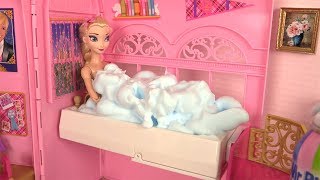 Barbie Pink Bedroom Morning Routine du Matin avec Elsa et Raiponce [upl. by Euqinahc]