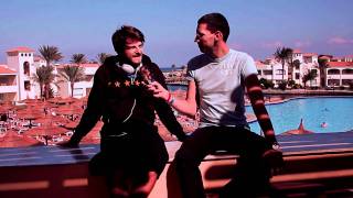 Holidaycheck Außenreporter Folge 2  Interview mit Marius im Dana Beach Resort Hurghada [upl. by Garry]