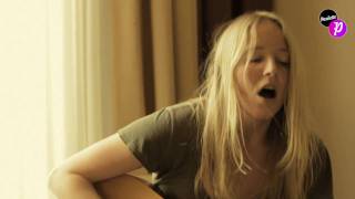 Lissie  When Im Alone  exclusive Live in Paris  lyrics [upl. by Yrdnal697]