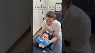 Trattiamo la tensione cervicale di Riccardo allungando la sua lingua 👅 osteopata osteopatia [upl. by Licko]