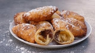 Recette rapide des empanadas banane nutella  beignets [upl. by Ettenad503]