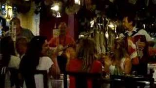 Musica Italiana em almoco em cantina no Bixiga [upl. by Inahc]