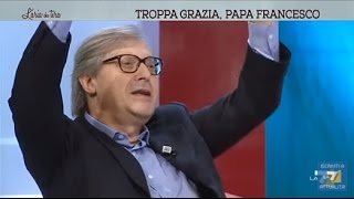 Sgarbi Show quotSe hai un comunista troppo papalino come Vauro il Papa sincazzaquot [upl. by Lynde]