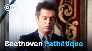 Beethoven Piano Sonata No 8 Pathétique  Daniel Barenboim [upl. by Evania154]