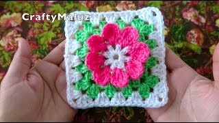 CROCHET TUTORIAL  CUADRO TEJIDO CON FLOR EN EL CENTRO  Granny Square Paso A Paso [upl. by Leihcar]