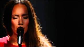 Leona Lewis Sings Hurt Live on X Factor Final 2011  Leona Lewis  Hurt  X Factor Final [upl. by Miett]