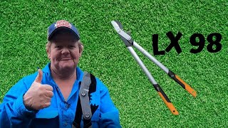 Comparing fiskars powergear x and felco loppers [upl. by Aleacim]