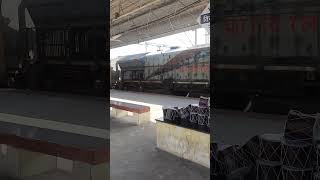 Chuckling sound of ChennaiSengottai Spl via Tirunelveli [upl. by Anaujd]