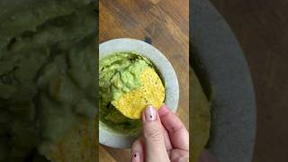 La receta de guacamole que aprendí a preparar en mi viaje a México [upl. by Tingley]