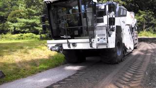 Wirtgen WR 240 i [upl. by Mazel279]