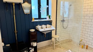 Morning Routine  5 minute Swish And Swipe In The Wet Room cleaningtips cleaning morningroutine [upl. by Nuarb]