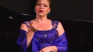 Elizabeth Caballero sings Mozarts Ridente la calma [upl. by Mayda]