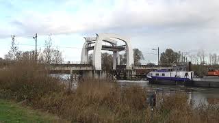 Brugopening Wantijspoorbrug Dordrecht Hefbrug Liftbridge Pont Levant Hubbrücke [upl. by Charlot514]