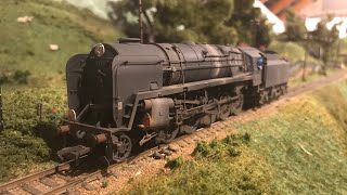 Weathering a Steam Locomotive  Bachmann 9F  Yorkshire Dales Model Railway [upl. by Reklaw444]