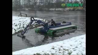 BERKY Amphibious boat type 6480 BERKY Amphibienboot Typ 6480 [upl. by Aramen]