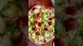 Pizza Salsiccia  hvid pizza med kartofler og salsiccia [upl. by Ginelle]