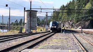 Go Ahead from Stavanger arrives at Nerlaug Station [upl. by Sisenej]