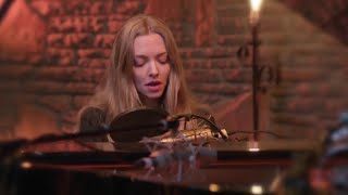 Amanda Seyfried singing Songbird by Fleetwood Mac for INARA Charity Event [upl. by Annyrb]