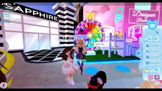 Trolling as a fake rich person in Royale high [upl. by Niala]