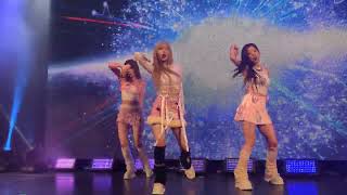 Odd Eye Circle Loonatic English Fancam NYC 011224 [upl. by Balac]