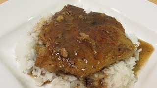 How to make Smothered Pork Chops  The Wolfe Pit [upl. by Jasun]