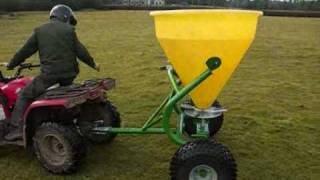 quad fertilizer spreader [upl. by Bastian]