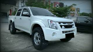 ISUZU DMAX  Dijual Cepat Harga Murah [upl. by Nnairek]