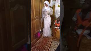 UNE MARIÉE QUI PRIE EN PLEINE MARIAGE ❤️ love music senegal africa wedding shorts couple [upl. by Abil]