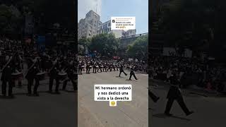 Mi hermano ordenó una vista a la derecha elbuendocente desfile [upl. by Regazzi]