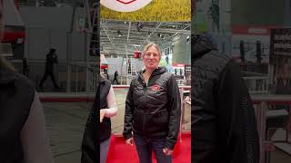 Gelbe Revolution bei Lely EuroTier mit Anouk [upl. by Perle346]